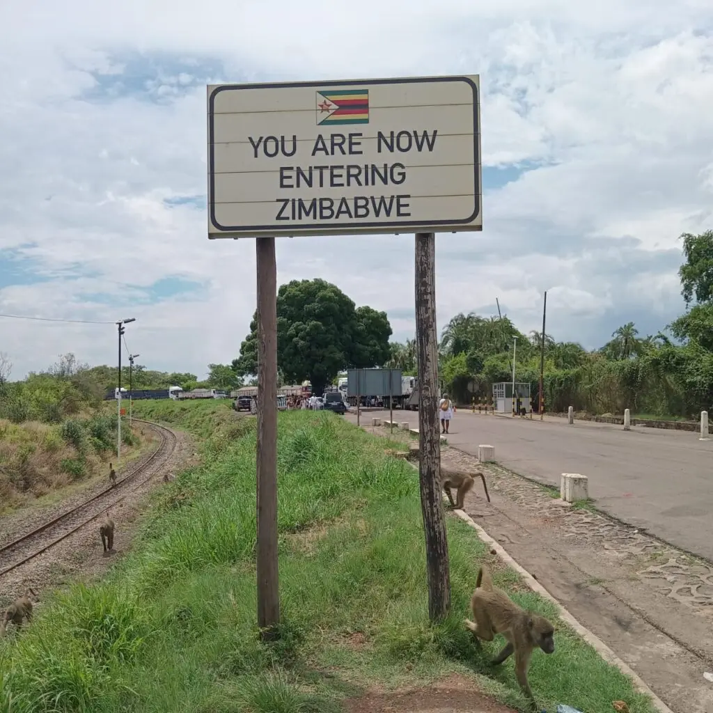 Kaza Univisa Zambia Zimbabwe bridge signs
